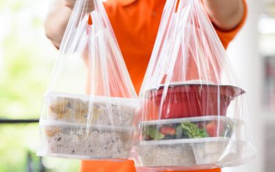 Food delivery boosts use of plastic packaging in Brazil